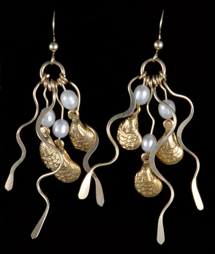 Oysters & Pearls in Waves