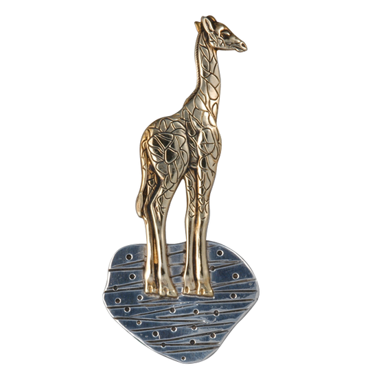 Giraffe on Ground Pin/Pendant